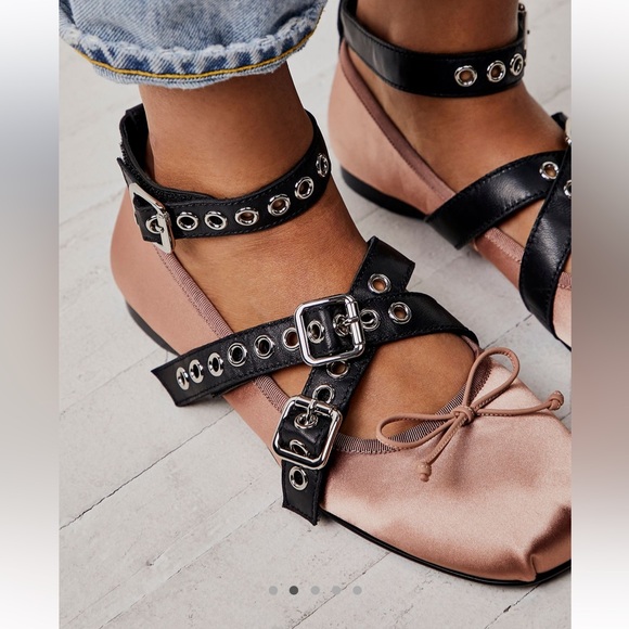 Sold Out! Free People Jackie Buckle Ballet Flat - Picture 2 of 3